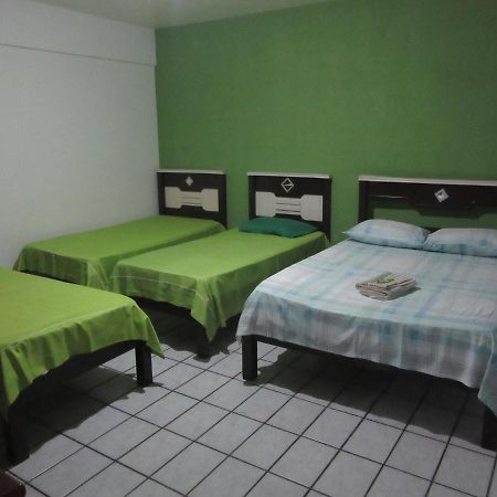 Hotel Serrano 加拉尼温斯 外观 照片