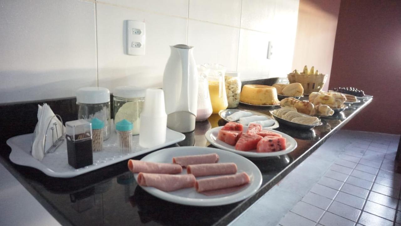 Hotel Serrano 加拉尼温斯 外观 照片